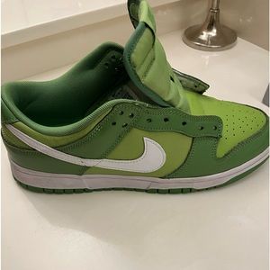 Dunk Low “Chlorophyll” Nike